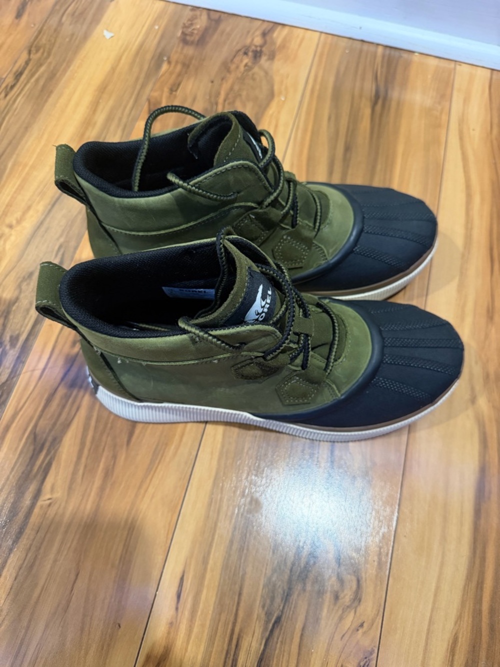 Sorel Olive Green and Black Duck Boots